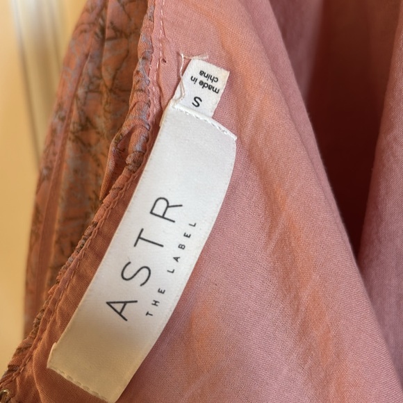 ASTR midi dress - Picture 10 of 11